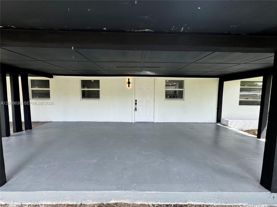 For Sale: $599,000 (4 beds, 3 baths, 1250 Square Feet)