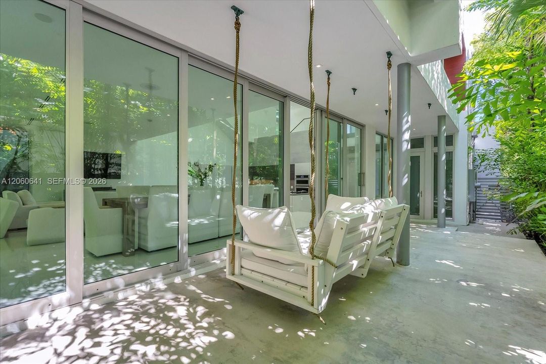 В аренду: $27,000 (3 спален, 3 ванн, 3623 Квадратных фут)
