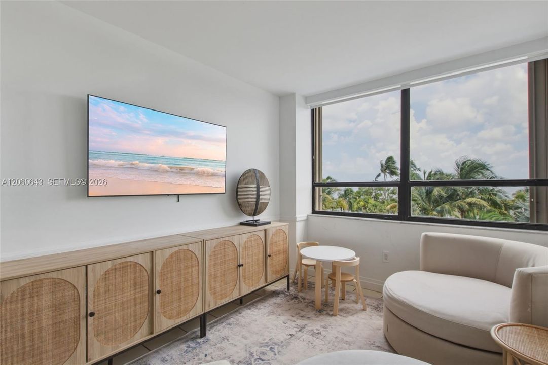 В аренду: $11,000 (3 спален, 3 ванн, 2614 Квадратных фут)