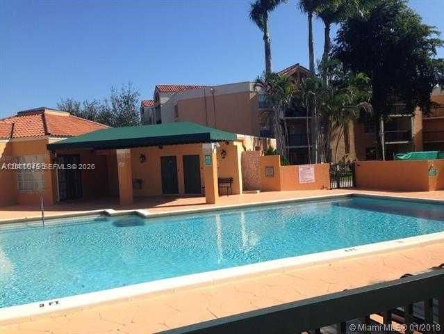 For Sale: $275,000 (2 beds, 2 baths, 950 Square Feet)