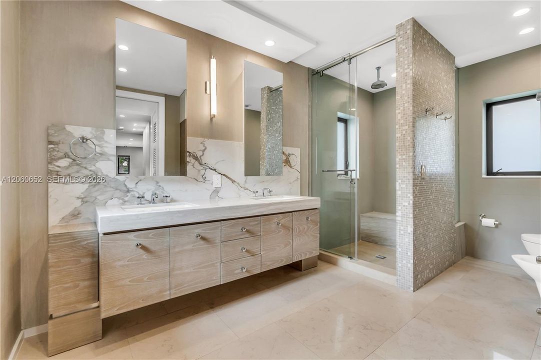 В аренду: $36,500 (4 спален, 4 ванн, 3589 Квадратных фут)