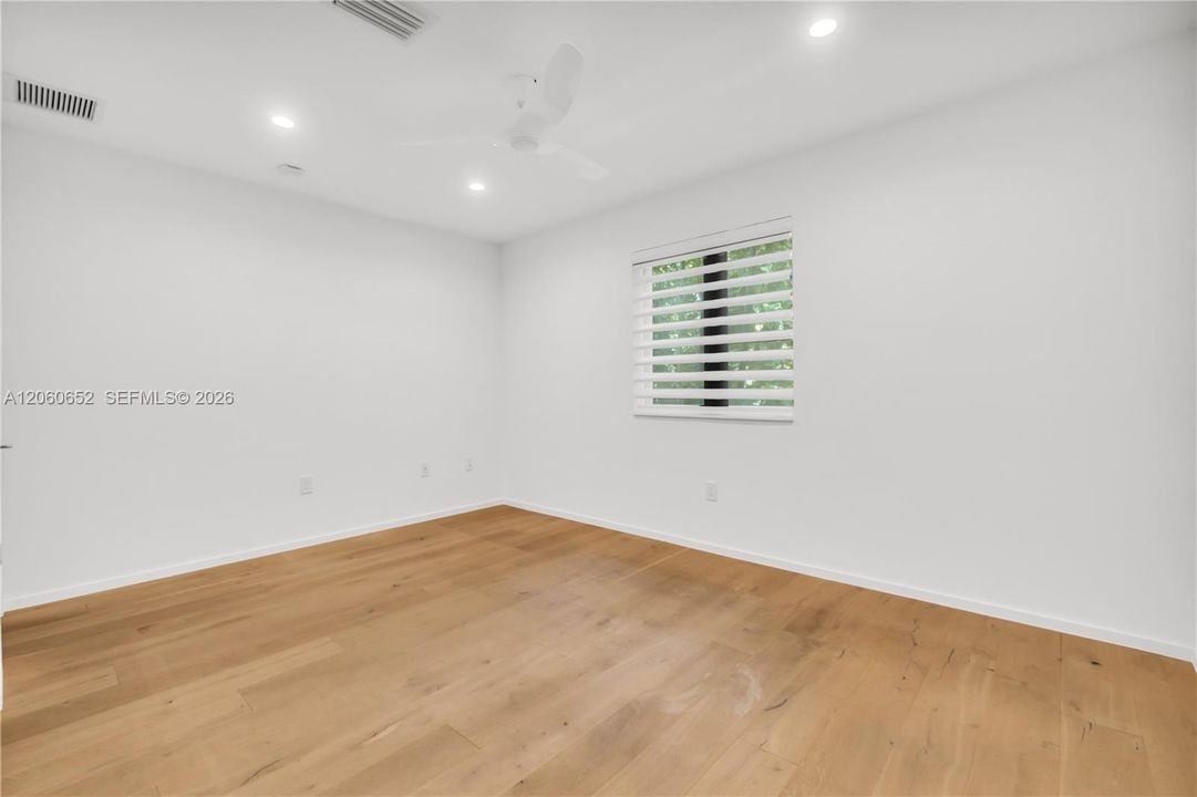 В аренду: $36,500 (4 спален, 4 ванн, 3589 Квадратных фут)