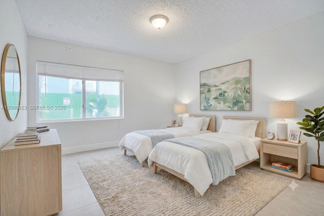 В аренду: $5,500 (3 спален, 2 ванн, 730 Квадратных фут)