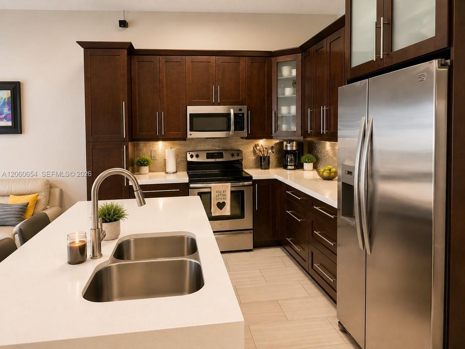 For Rent: $5,100 (4 beds, 2 baths, 1477 Square Feet)