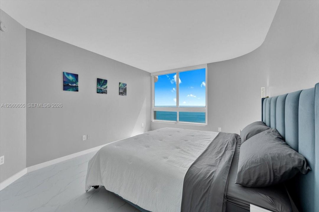 For Rent: $11,000 (3 beds, 2 baths, 1761 Square Feet)
