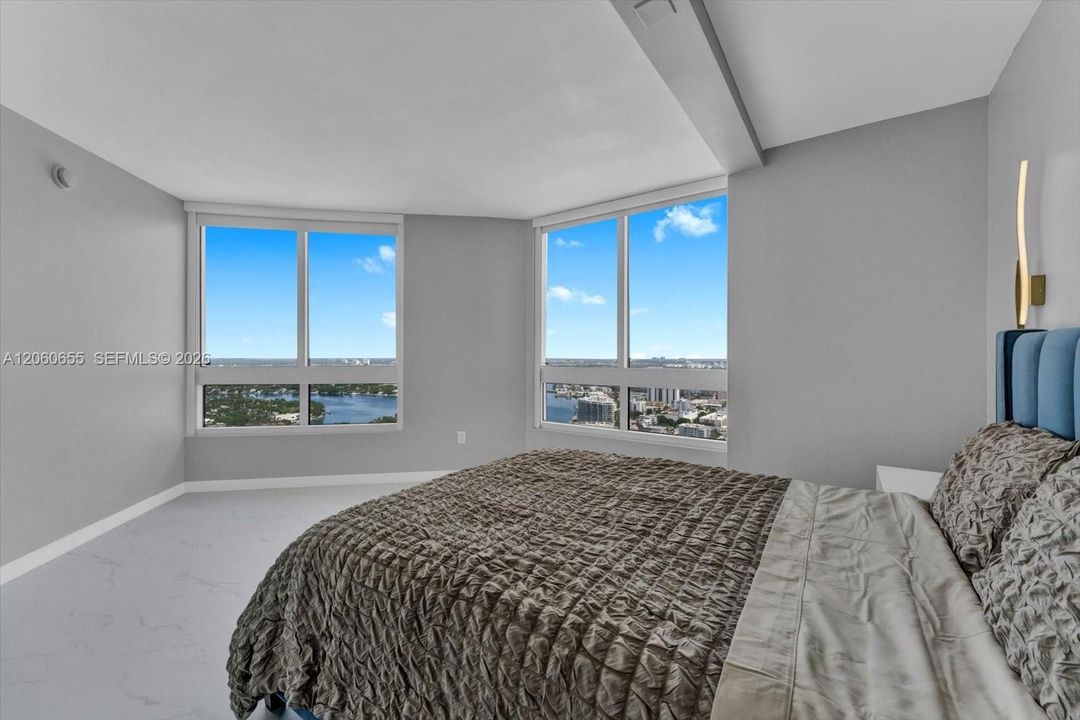 For Rent: $11,000 (3 beds, 2 baths, 1761 Square Feet)