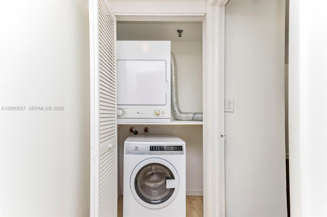 На продажу: $345,000 (3 спален, 2 ванн, 0 Квадратных фут)