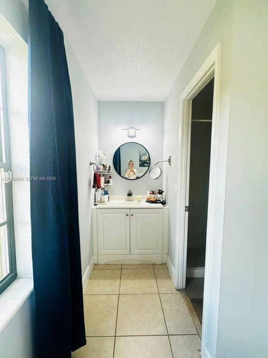 В аренду: $3,300 (3 спален, 2 ванн, 1008 Квадратных фут)