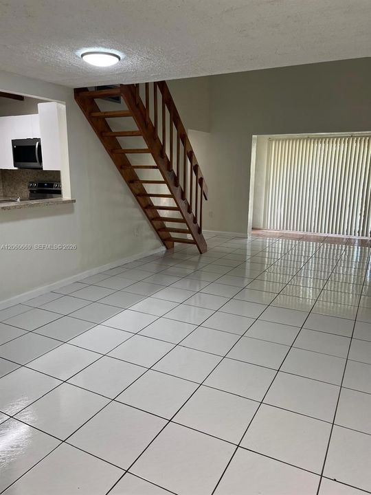 В аренду: $2,500 (2 спален, 2 ванн, 1000 Квадратных фут)