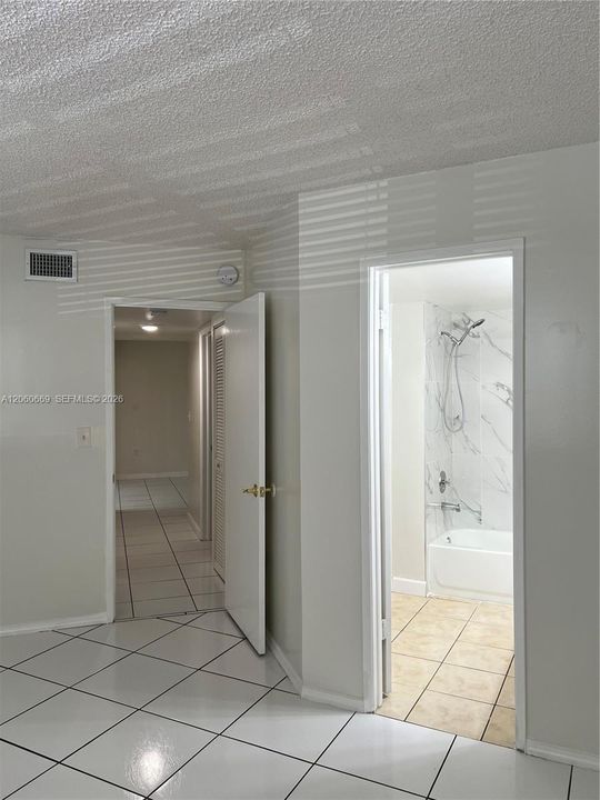 В аренду: $2,500 (2 спален, 2 ванн, 1000 Квадратных фут)