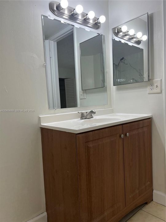 В аренду: $2,500 (2 спален, 2 ванн, 1000 Квадратных фут)