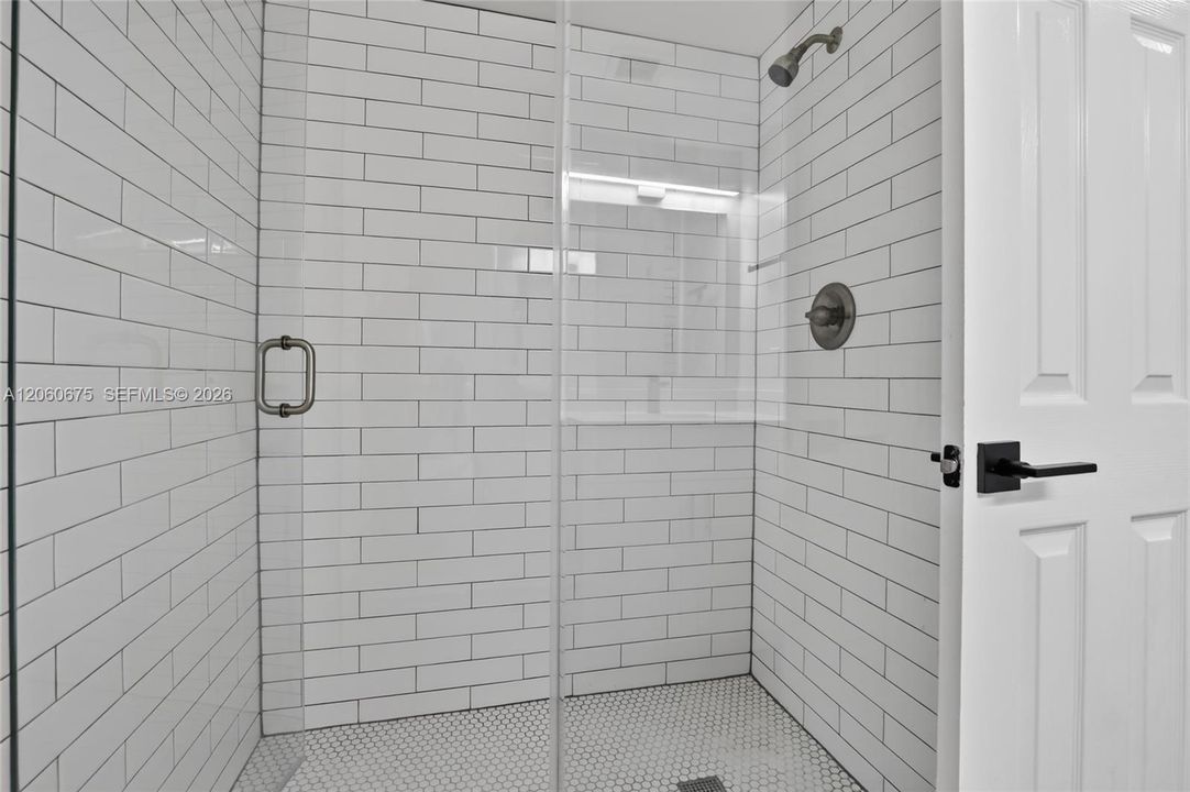 En Venta: $450,000 (3 camas, 3 baños, 1720 Pies cuadrados)