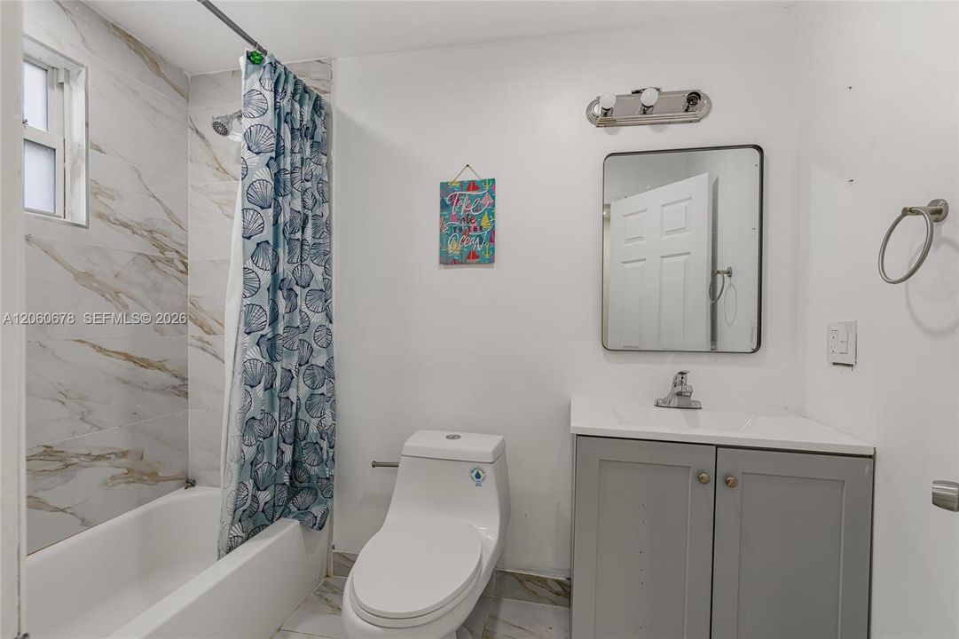 В аренду: $3,500 (4 спален, 2 ванн, 827 Квадратных фут)