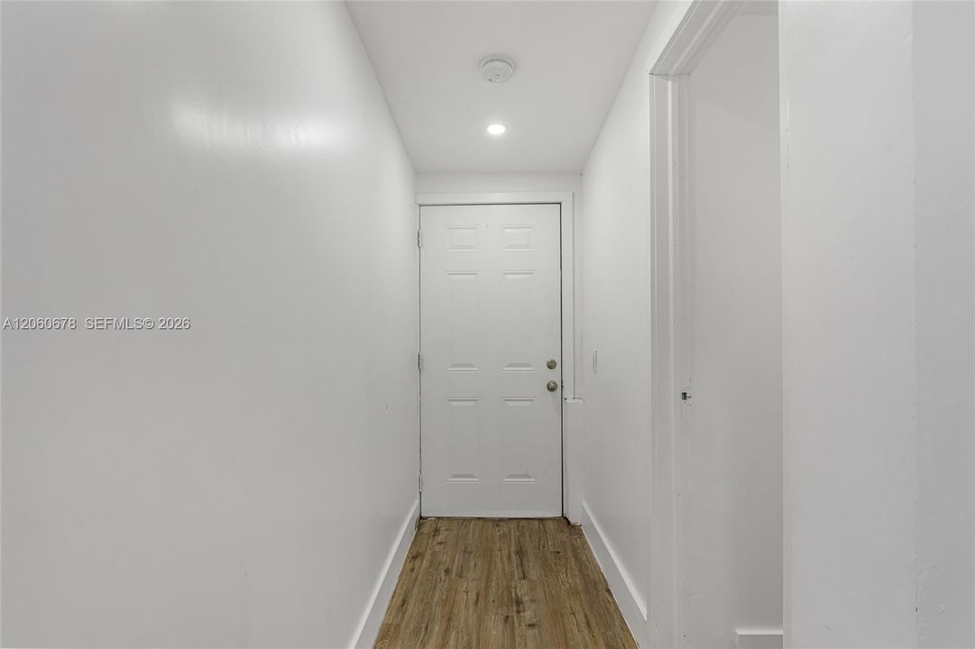 В аренду: $3,500 (4 спален, 2 ванн, 827 Квадратных фут)