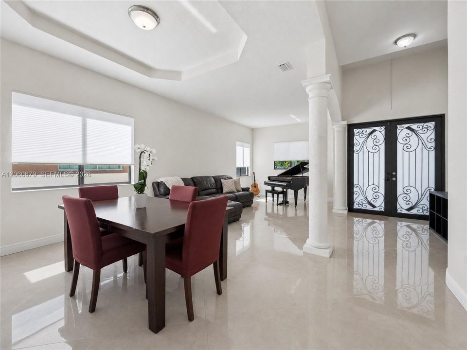 На продажу: $1,395,000 (4 спален, 3 ванн, 2318 Квадратных фут)
