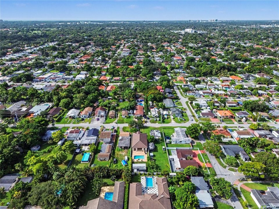 На продажу: $1,395,000 (4 спален, 3 ванн, 2318 Квадратных фут)