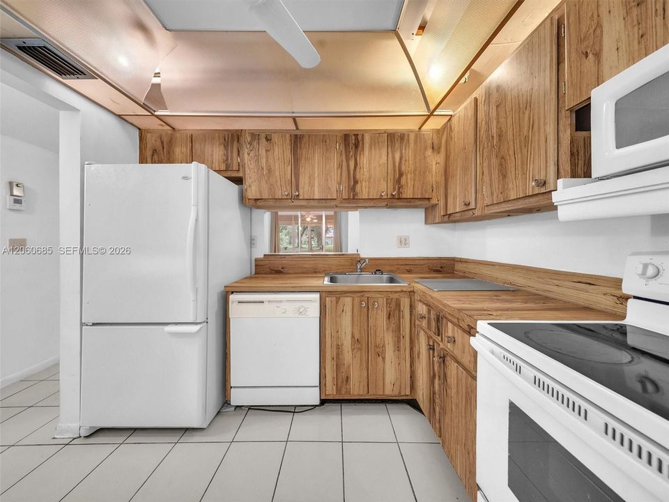 En Venta: $92,000 (1 camas, 1 baños, 705 Pies cuadrados)