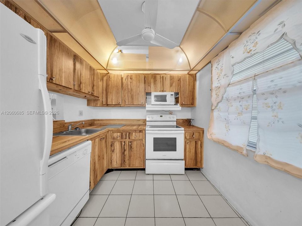 En Venta: $92,000 (1 camas, 1 baños, 705 Pies cuadrados)