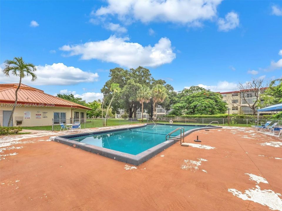 En Venta: $92,000 (1 camas, 1 baños, 705 Pies cuadrados)