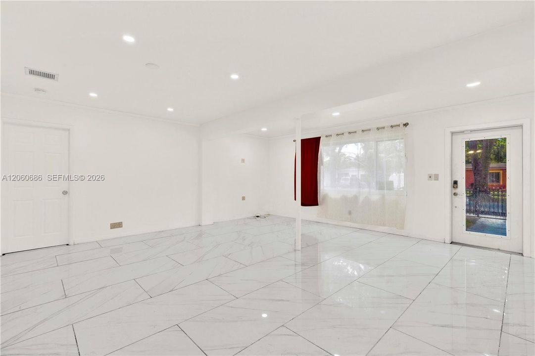 En Renta: $3,300 (3 camas, 2 baños, 1288 Pies cuadrados)