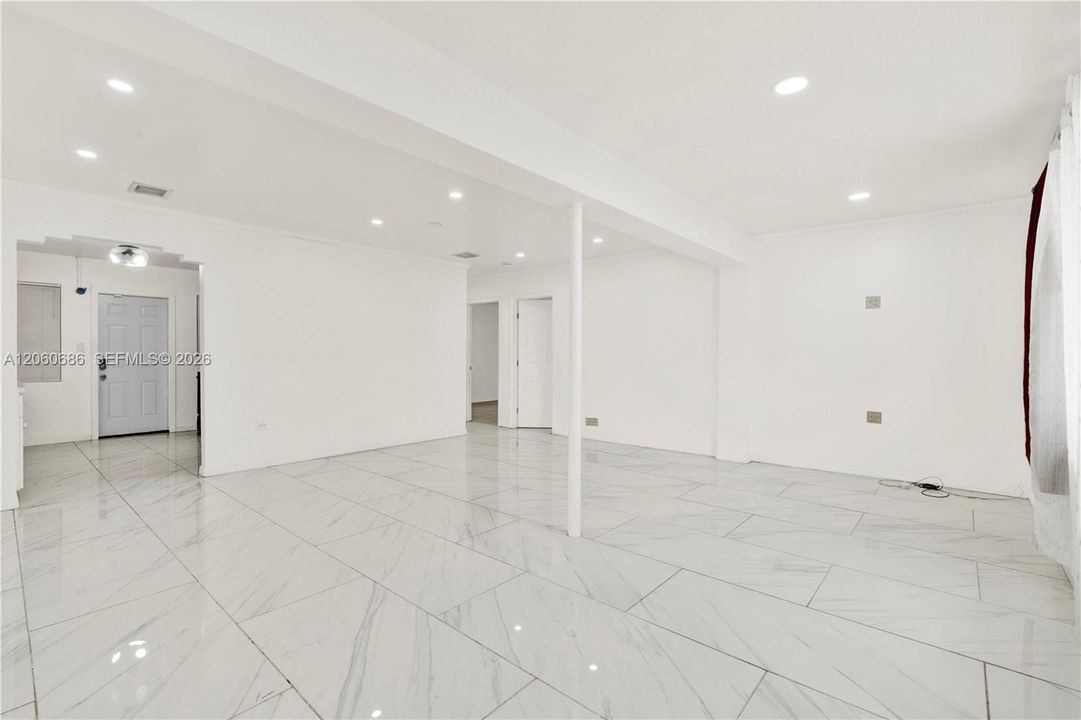 En Renta: $3,300 (3 camas, 2 baños, 1288 Pies cuadrados)