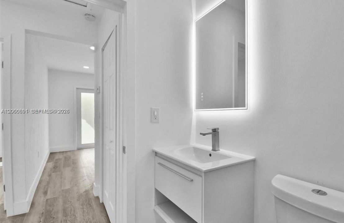 На продажу: $729,000 (3 спален, 2 ванн, 1268 Квадратных фут)