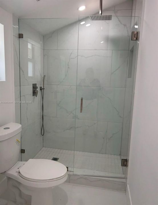 На продажу: $729,000 (3 спален, 2 ванн, 1268 Квадратных фут)