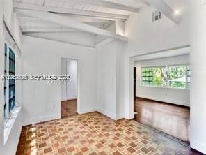 For Rent: $6,500 (3 beds, 2 baths, 1995 Square Feet)