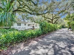 For Rent: $6,500 (3 beds, 2 baths, 1995 Square Feet)
