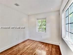 For Rent: $6,500 (3 beds, 2 baths, 1995 Square Feet)