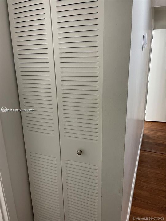 В аренду: $1,775 (1 спален, 1 ванн, 764 Квадратных фут)