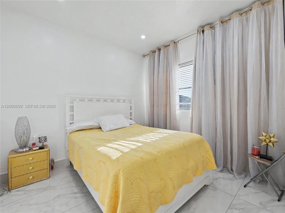 На продажу: $670,000 (4 спален, 3 ванн, 2224 Квадратных фут)