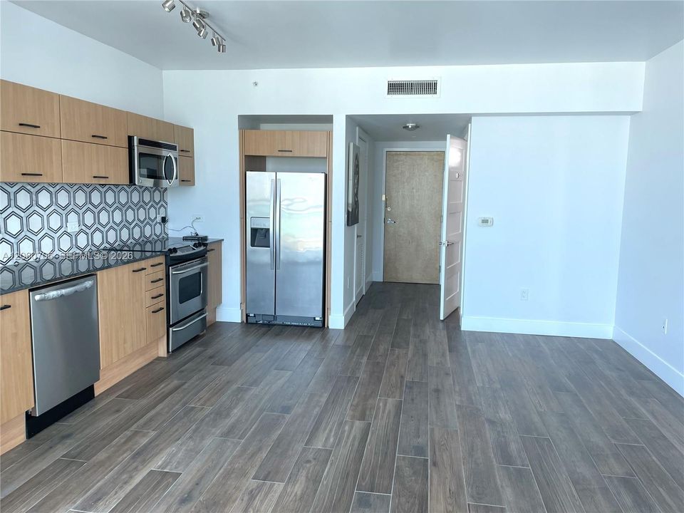 В аренду: $3,450 (2 спален, 2 ванн, 920 Квадратных фут)