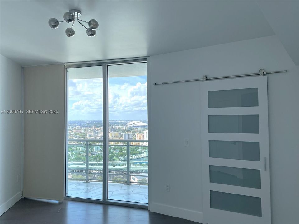 В аренду: $3,450 (2 спален, 2 ванн, 920 Квадратных фут)