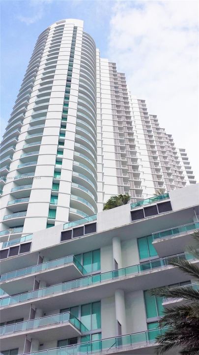 В аренду: $3,450 (2 спален, 2 ванн, 920 Квадратных фут)