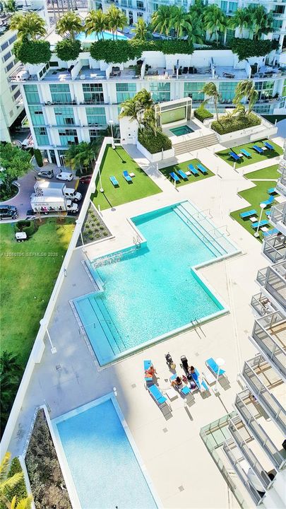 В аренду: $3,450 (2 спален, 2 ванн, 920 Квадратных фут)