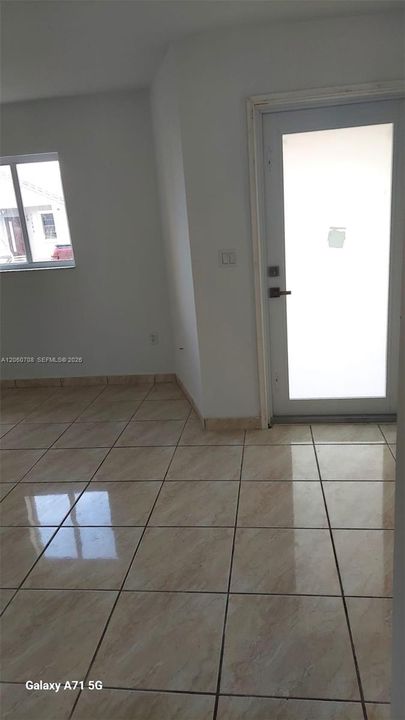 В аренду: $2,850 (3 спален, 2 ванн, 1108 Квадратных фут)