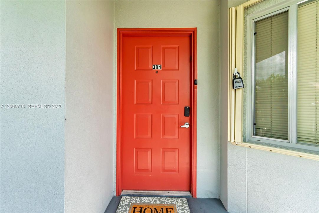 En Venta: $175,000 (2 camas, 2 baños, 1364 Pies cuadrados)
