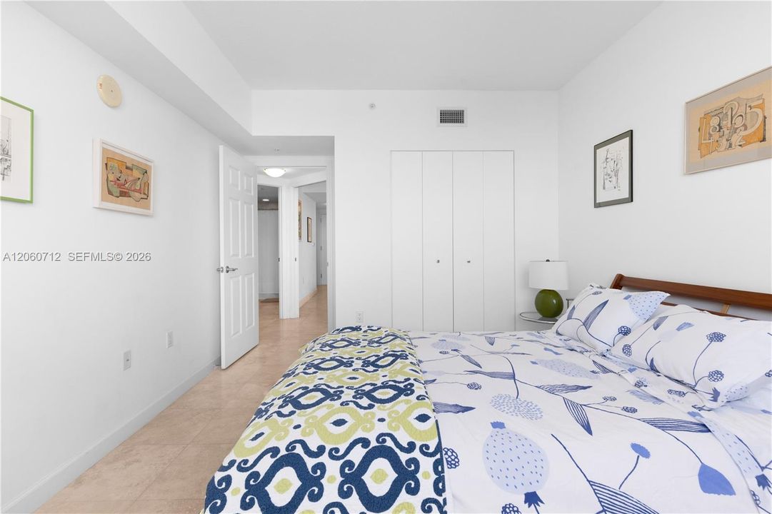 For Sale: $529,000 (2 beds, 2 baths, 1354 Square Feet)