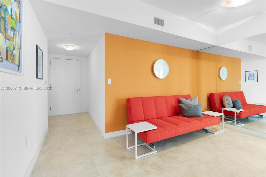 For Sale: $529,000 (2 beds, 2 baths, 1354 Square Feet)