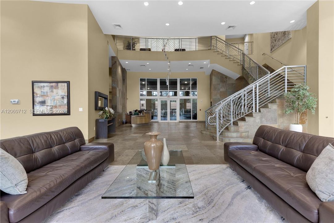 For Sale: $529,000 (2 beds, 2 baths, 1354 Square Feet)