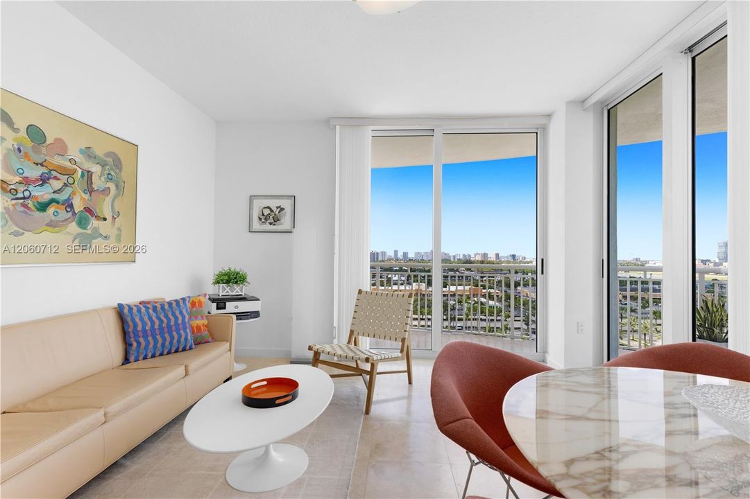 For Sale: $529,000 (2 beds, 2 baths, 1354 Square Feet)