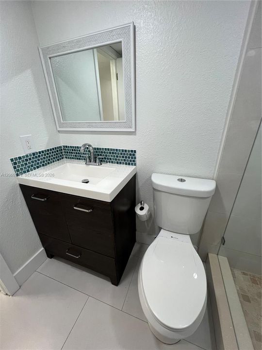 В аренду: $2,500 (2 спален, 2 ванн, 838 Квадратных фут)