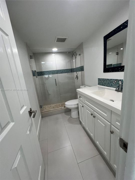 В аренду: $2,500 (2 спален, 2 ванн, 838 Квадратных фут)