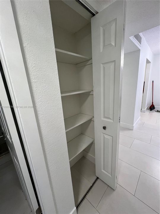 В аренду: $2,500 (2 спален, 2 ванн, 838 Квадратных фут)