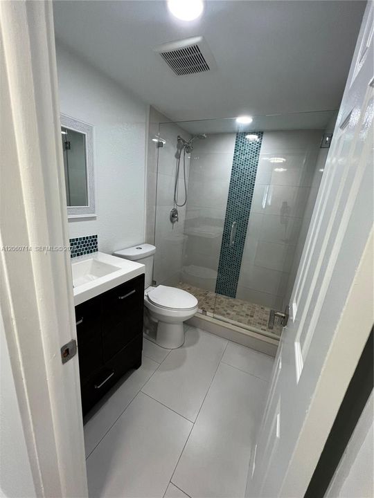 В аренду: $2,500 (2 спален, 2 ванн, 838 Квадратных фут)
