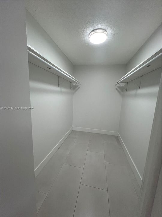 В аренду: $2,500 (2 спален, 2 ванн, 838 Квадратных фут)