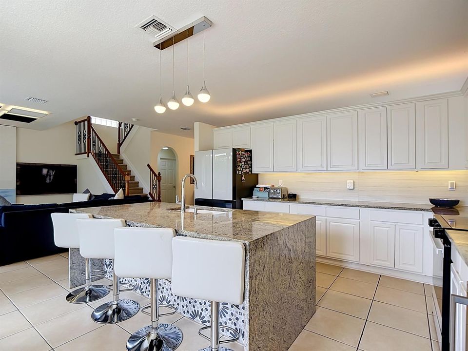 1154 Oakwater Drive-36