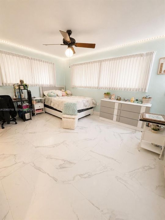 En Venta: $625,000 (3 camas, 2 baños, 1799 Pies cuadrados)