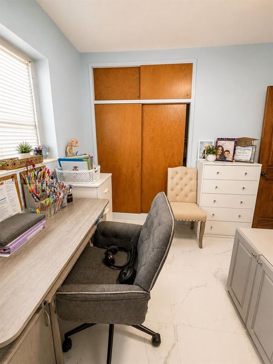 En Venta: $625,000 (3 camas, 2 baños, 1799 Pies cuadrados)